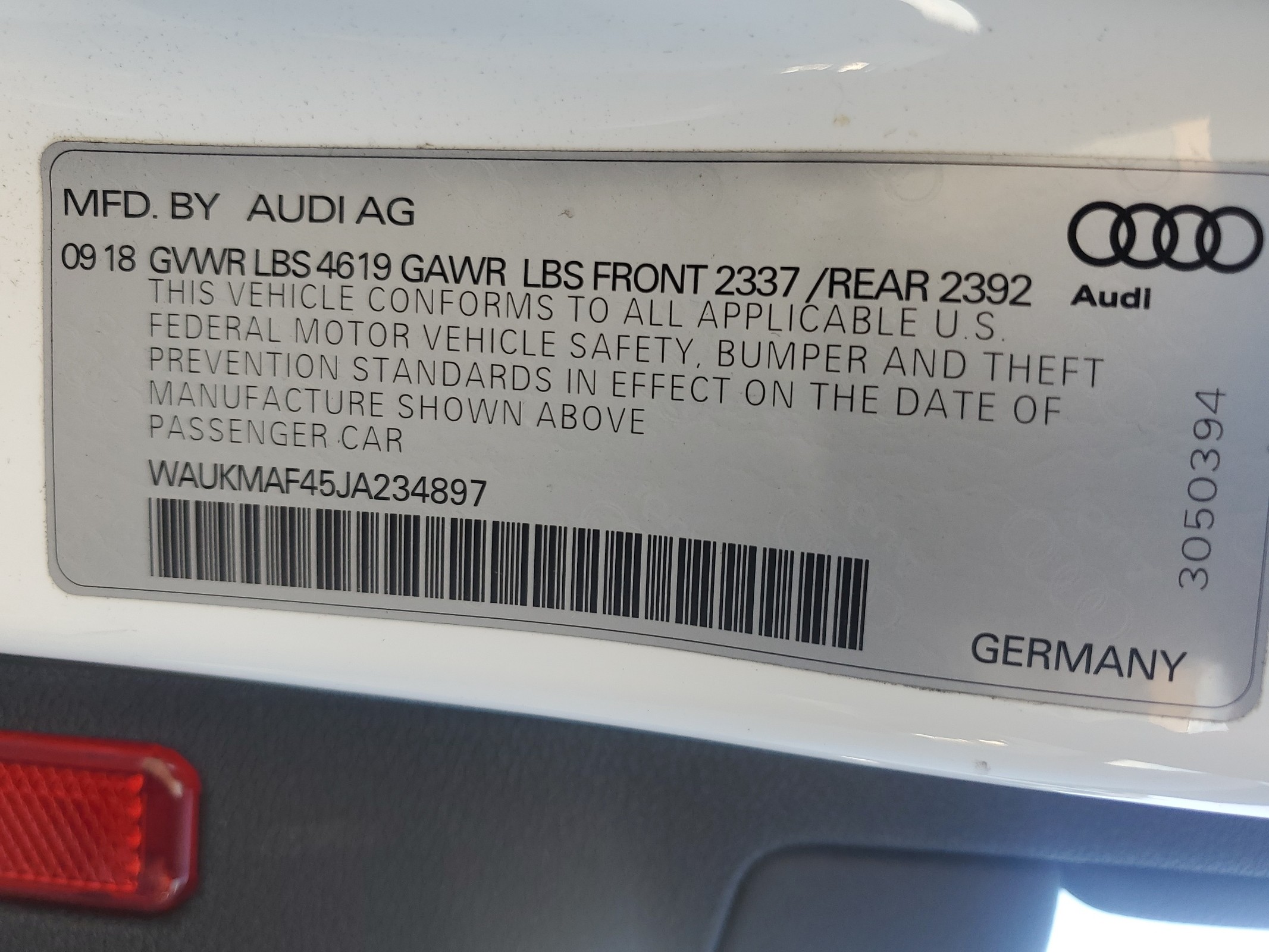 WAUKMAF45JA234897 2018 Audi A4 Premium