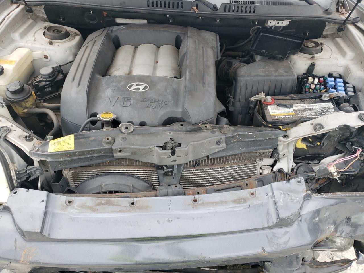 2003 Hyundai Santa Fe - Image 13