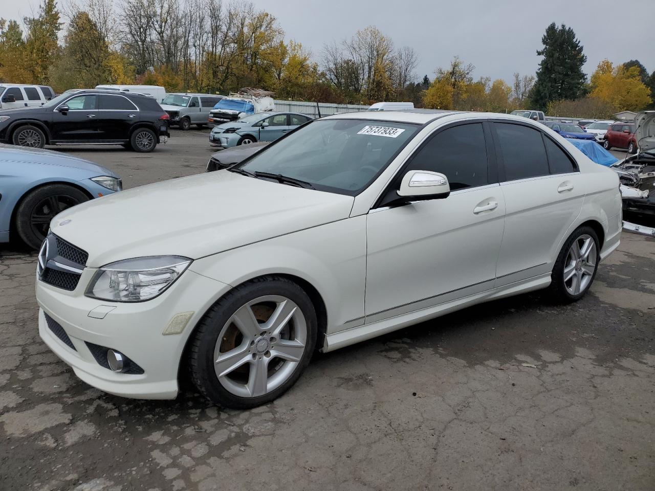 Portland, OR에서 판매 중인 2009 Mercedes-Benz C 300 4Matic - Rear End