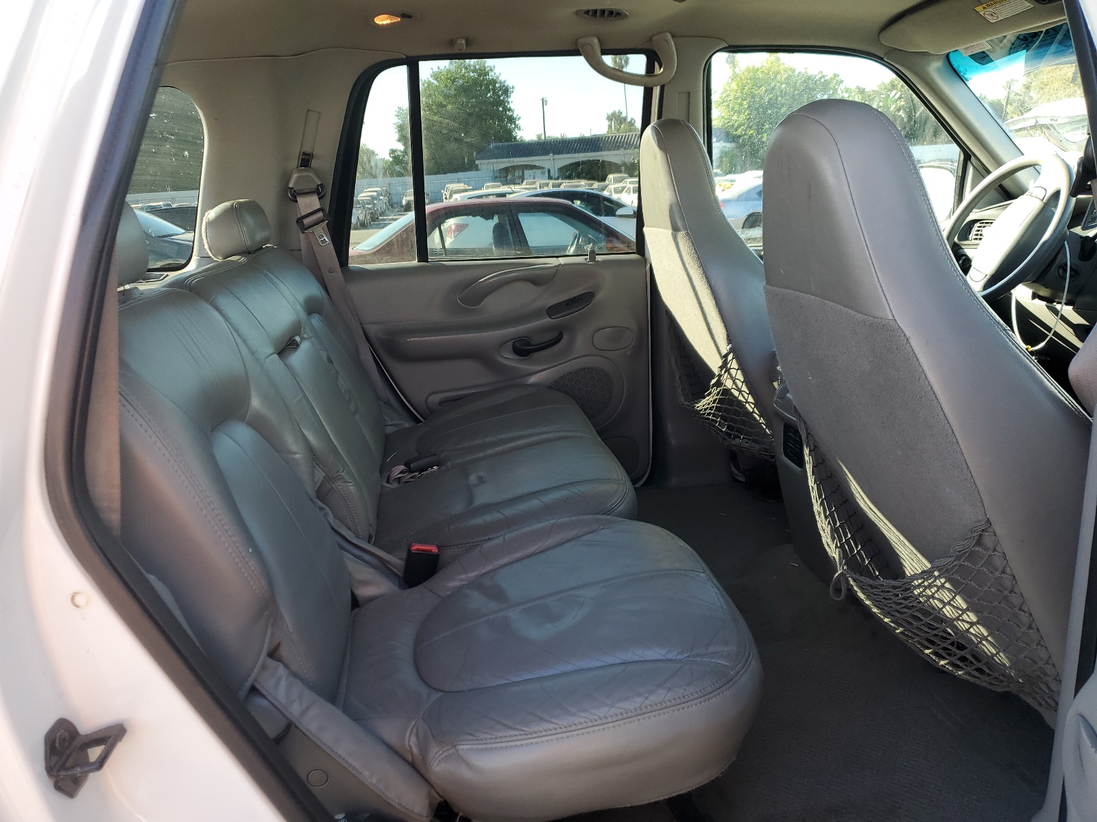 1FMRU1762WLB97428 1998 Ford Expedition