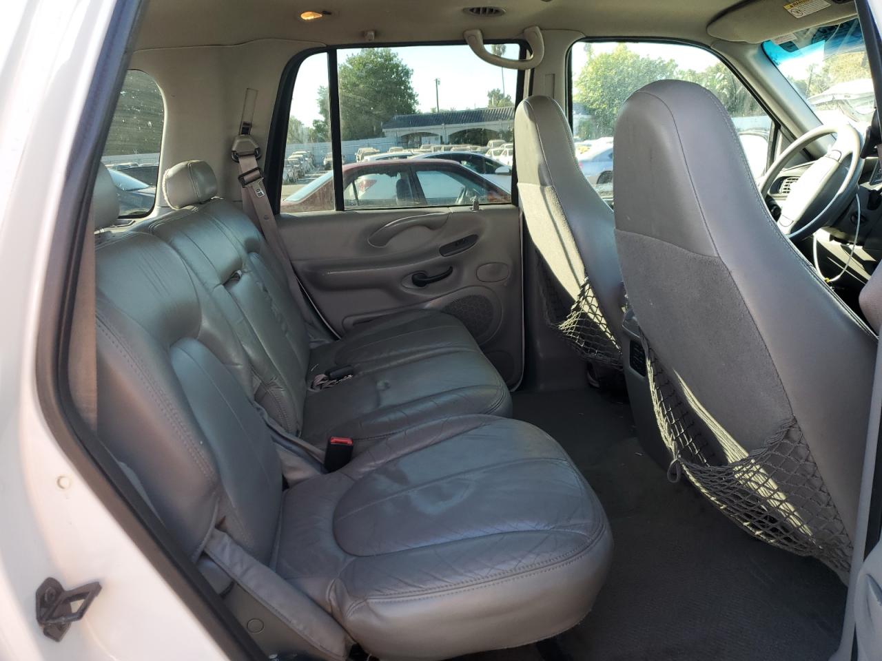 1998 Ford Expedition VIN: 1FMRU1762WLB97428 Lot: 74829103