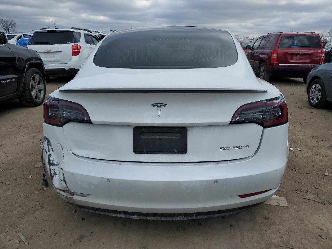 5YJ3E1EB6KF368072 2019 Tesla Model 3