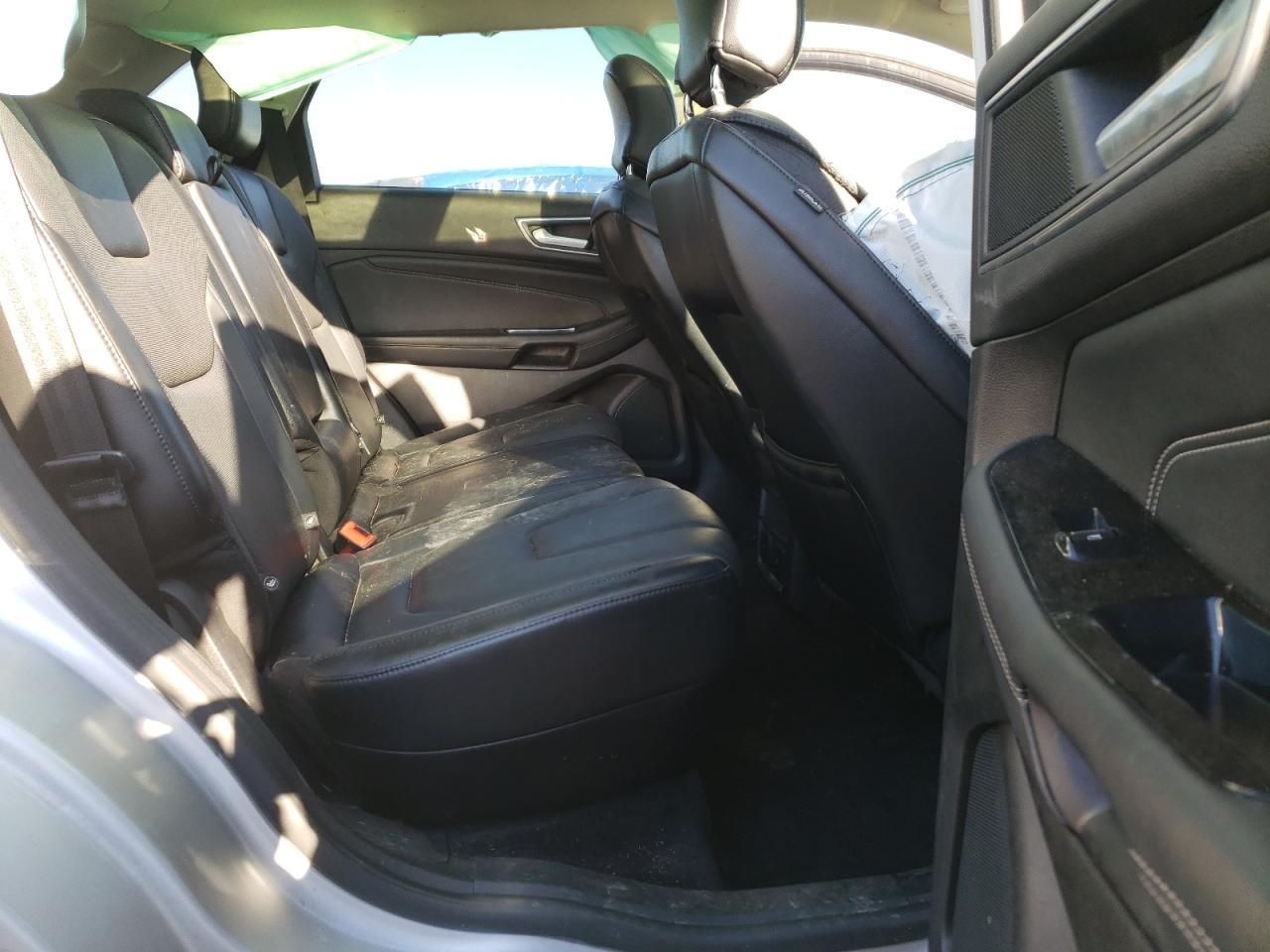 2FMPK3K90JBB20057 2018 Ford Edge Titanium