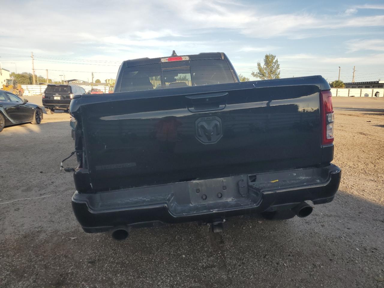 2022 RAM 1500 - Image 6