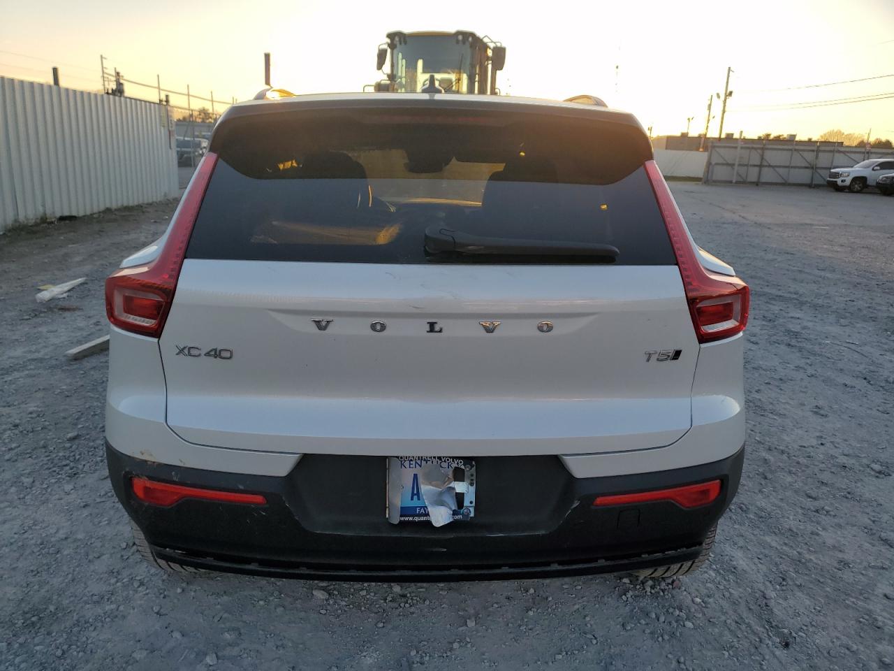 2022 Volvo Xc40 T5 R-Design VIN: YV4162UM4N2693790 Lot: 78208113