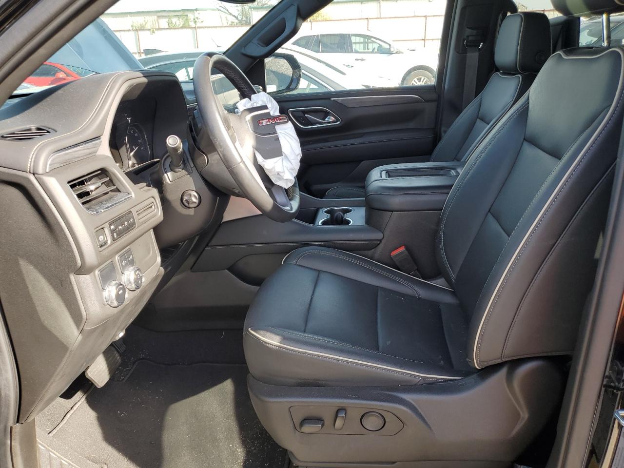 2021 GMC Yukon Xl C1500 Slt VIN: 1GKS1GKD4MR327148 Lot: 71634255