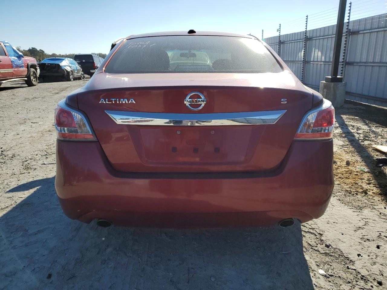 2015 Nissan Altima 2.5 VIN: 1N4AL3AP5FN331716 Lot: 73993733