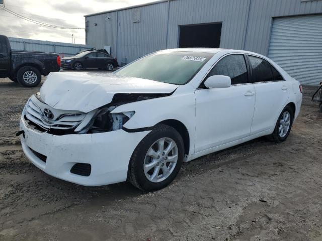 2011 Toyota Camry Base იყიდება Jacksonville-ში, FL - Front End