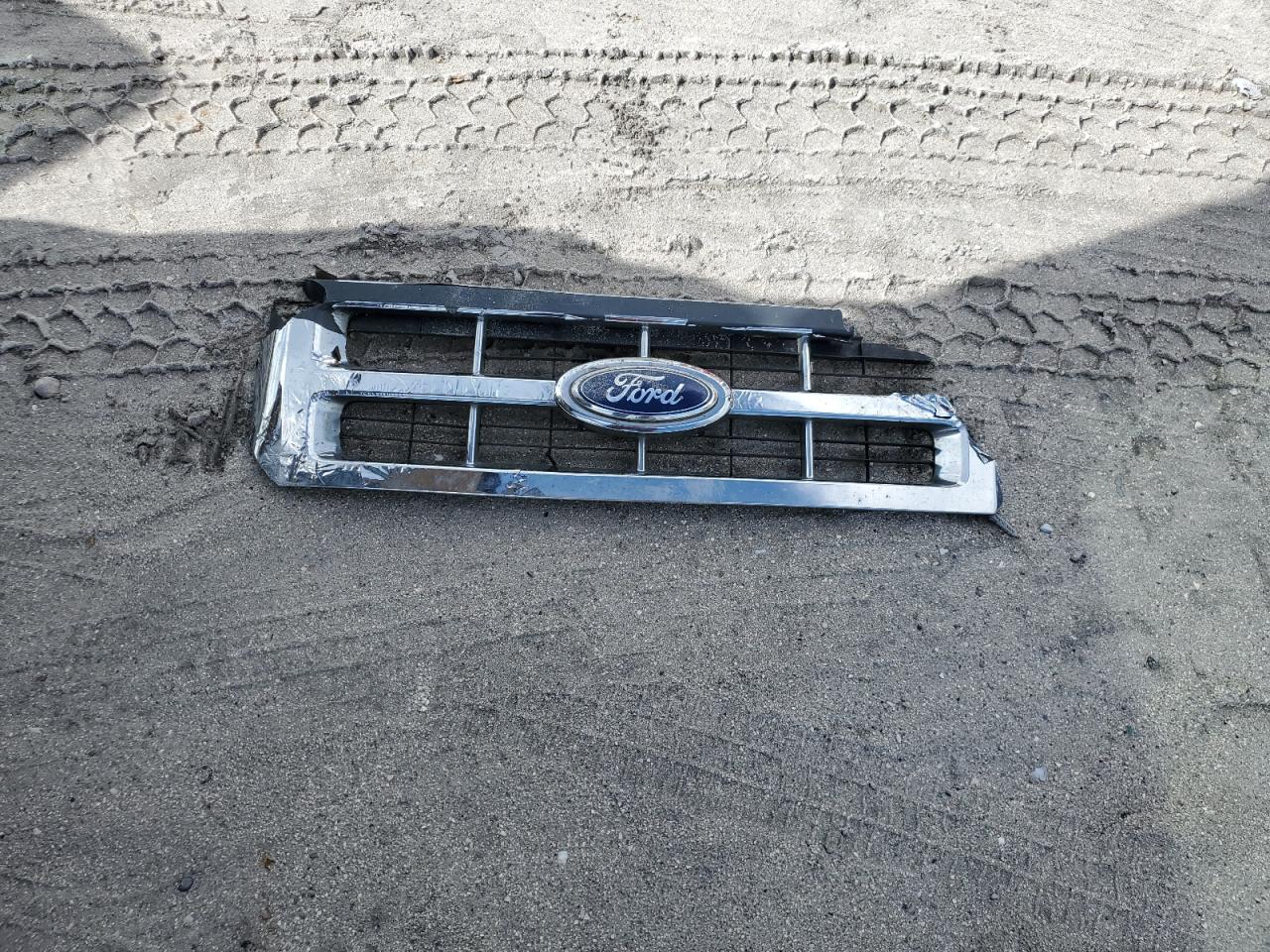 2012 Ford Escape Limited VIN: 1FMCU0EG4CKC37022 Lot: 76317663