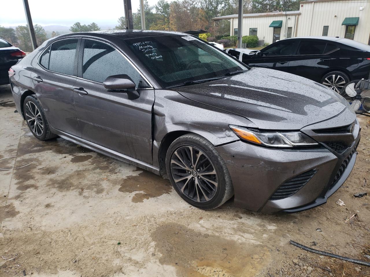 2018 Toyota Camry L VIN: 4T1B11HK5JU554660 Lot: 75376323