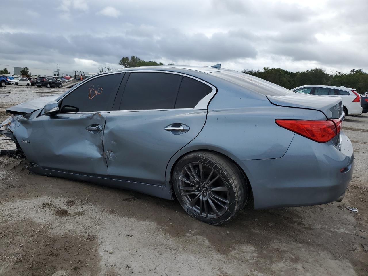 2016 Infiniti Q50 - Image 2