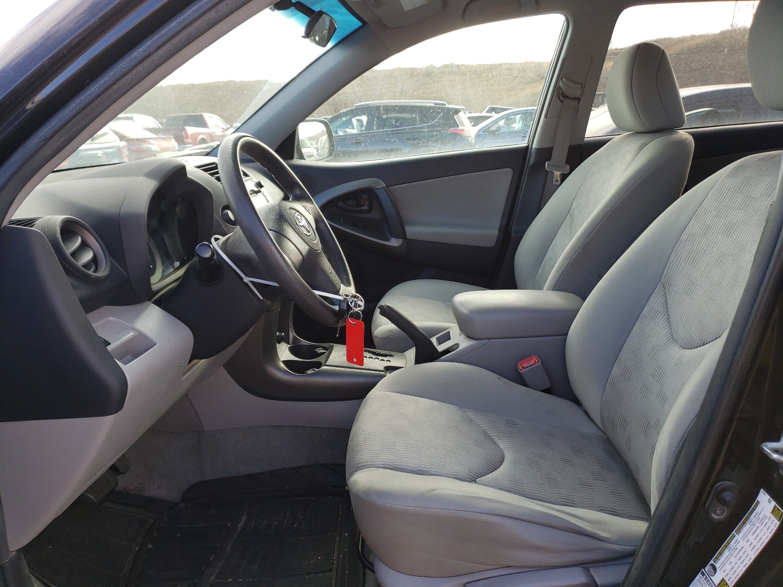 2T3BF4DV9BW115568 2011 Toyota Rav4