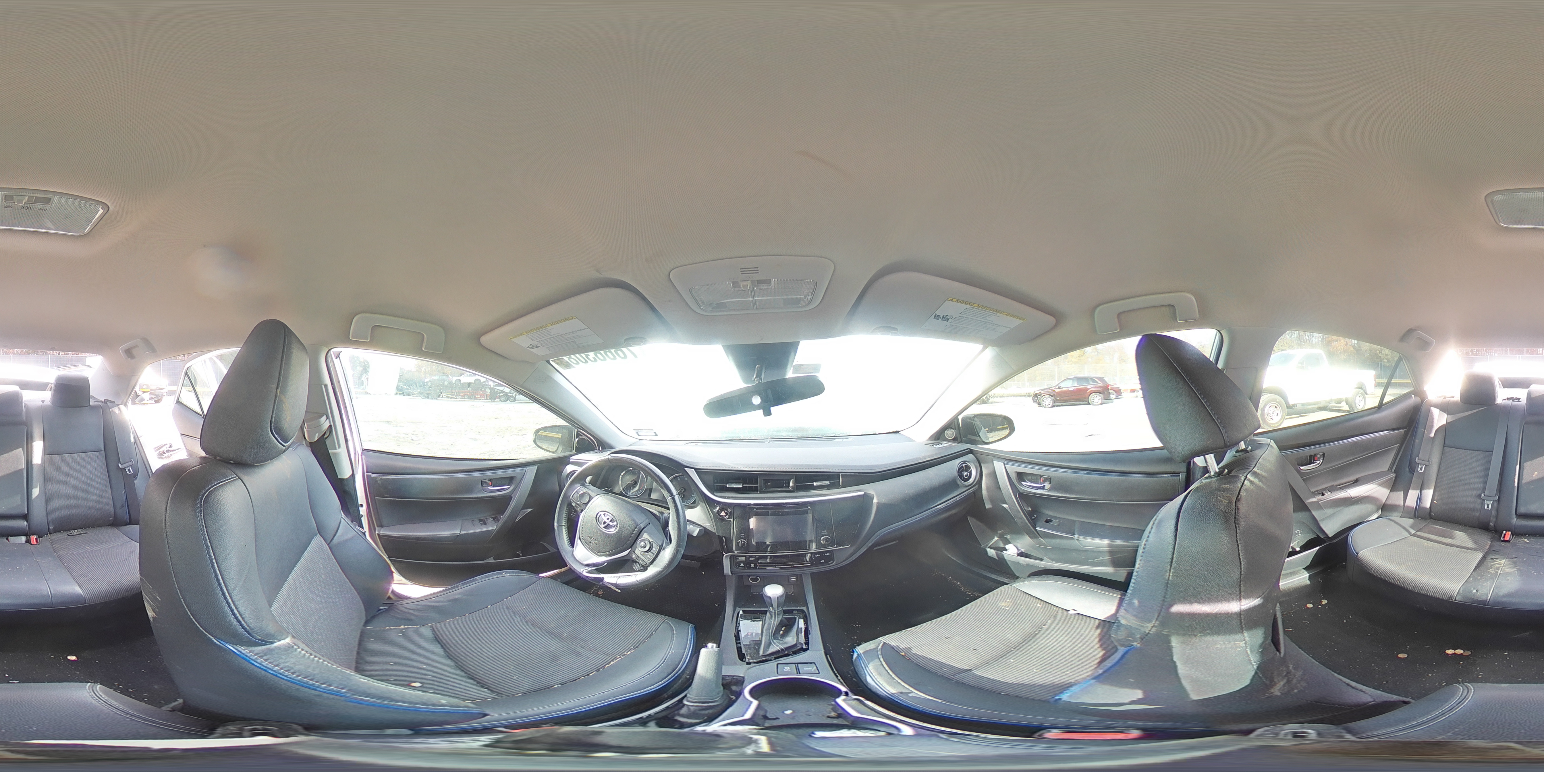 2018 Toyota Corolla - Image 12