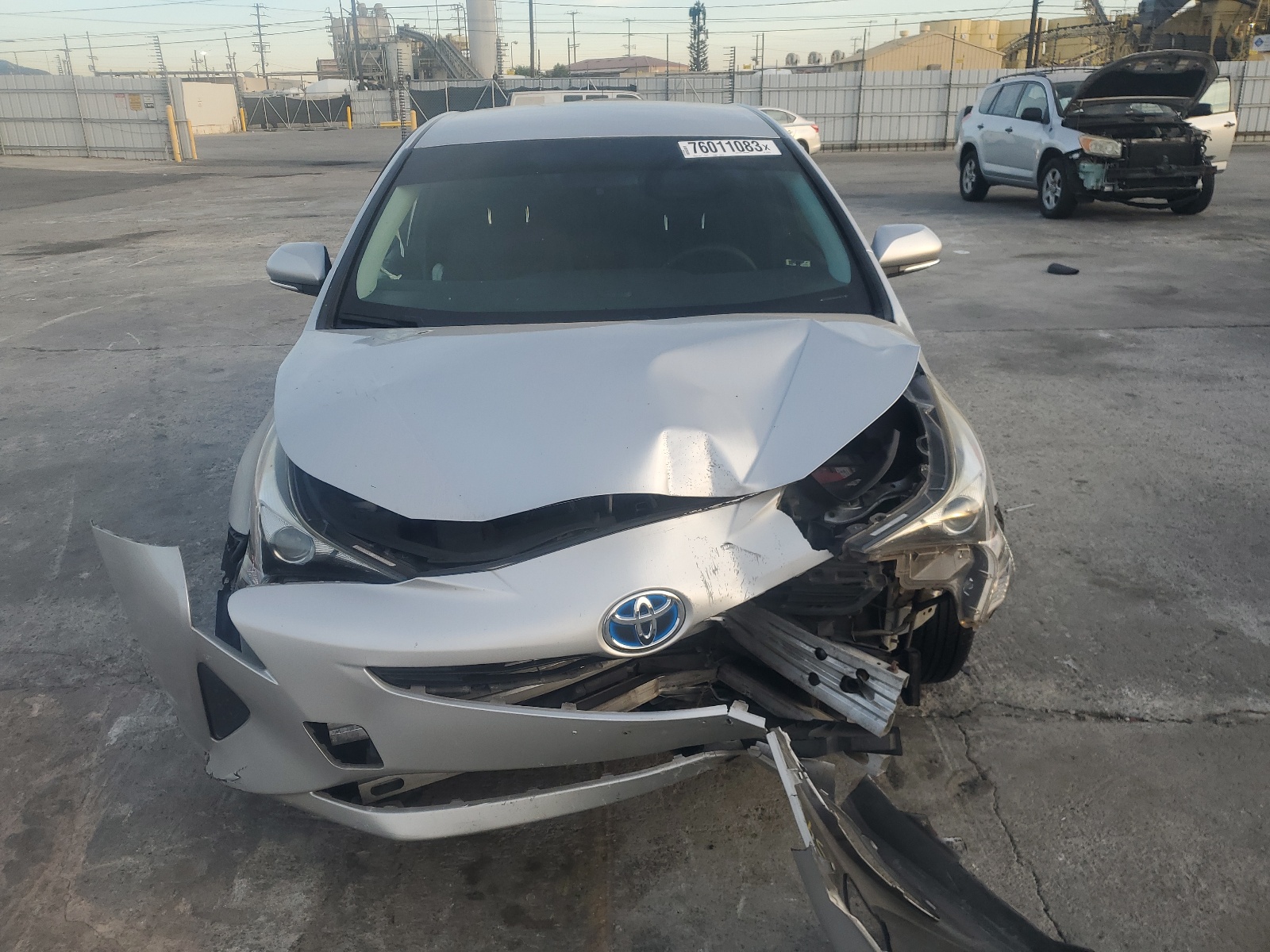 2016 Toyota Prius vin: JTDKBRFU4G3018219