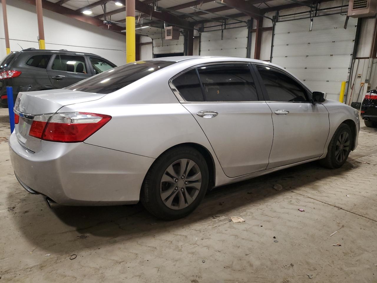 2013 Honda Accord Lx VIN: 1HGCR2F35DA084995 Lot: 77100593