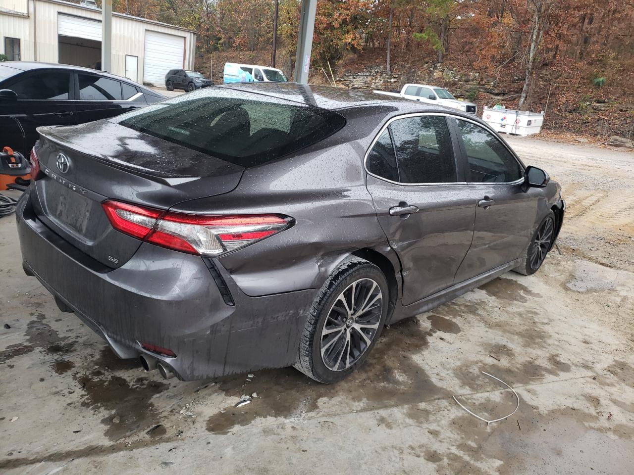 2018 Toyota Camry L VIN: 4T1B11HK5JU554660 Lot: 75376323