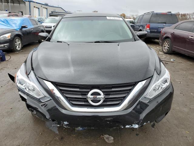  NISSAN ALTIMA 2016 Czarny