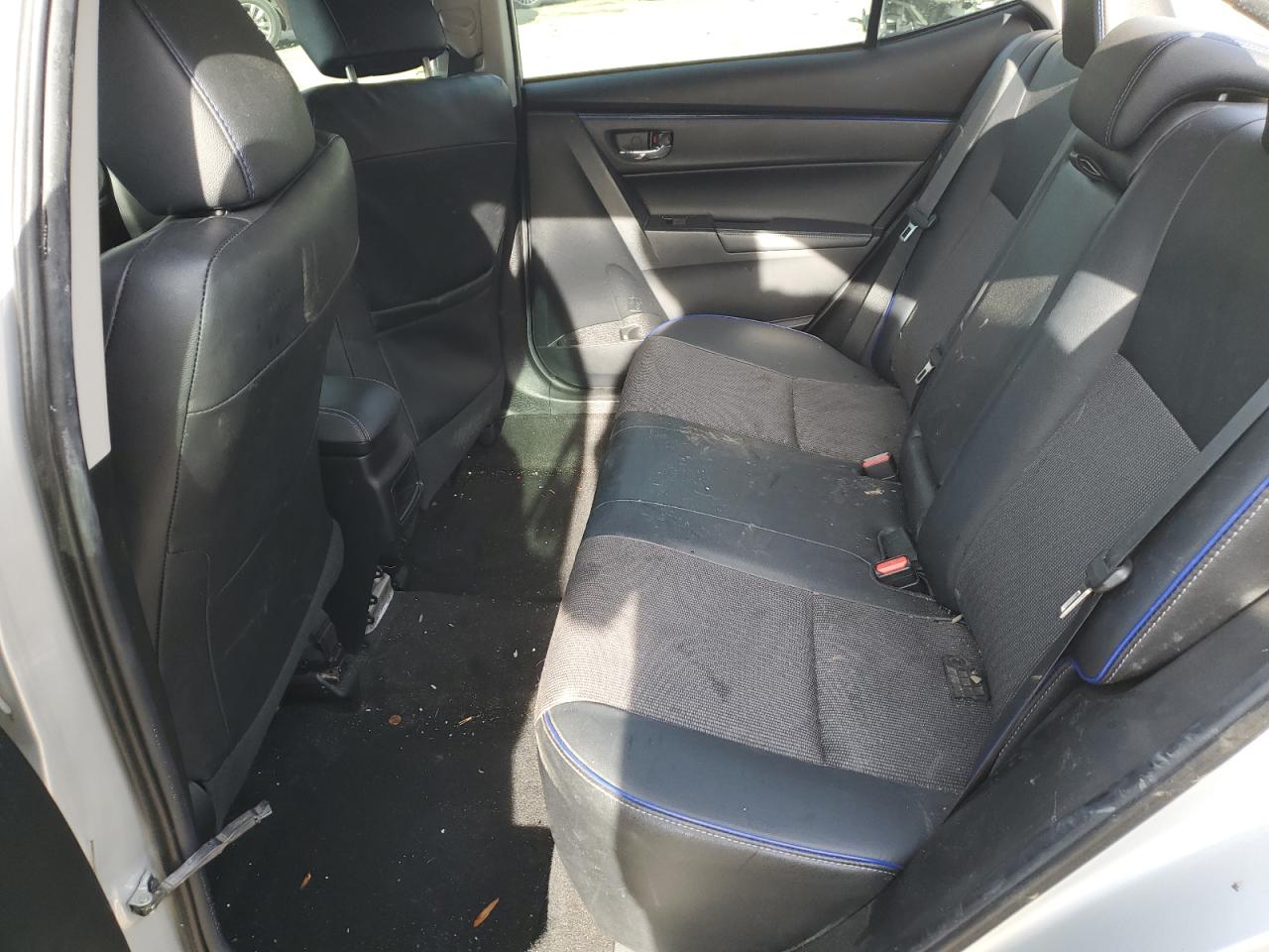 2018 Toyota Corolla - Image 11