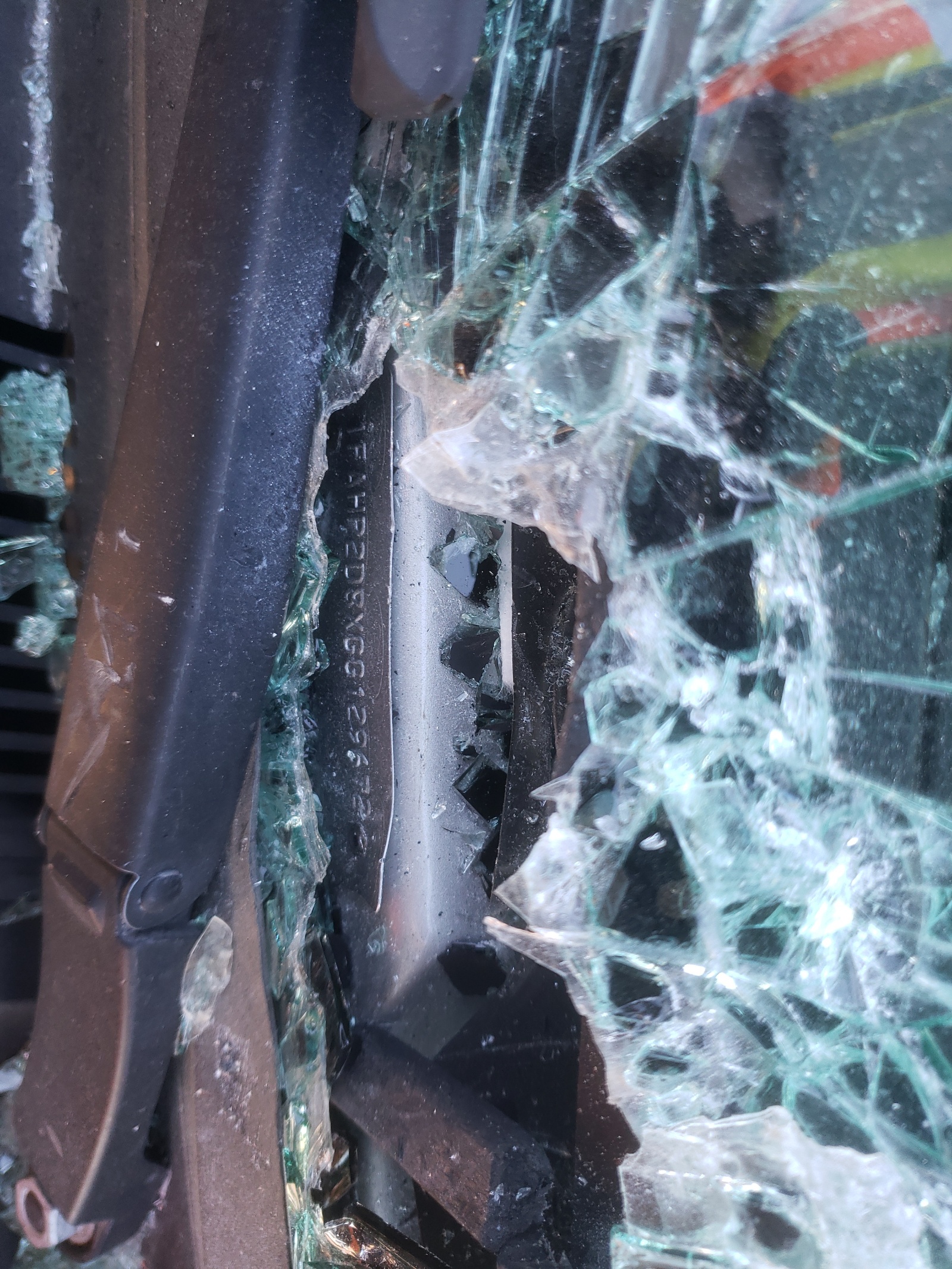 1FAHP2D8XGG129672 2016 Ford Taurus Se