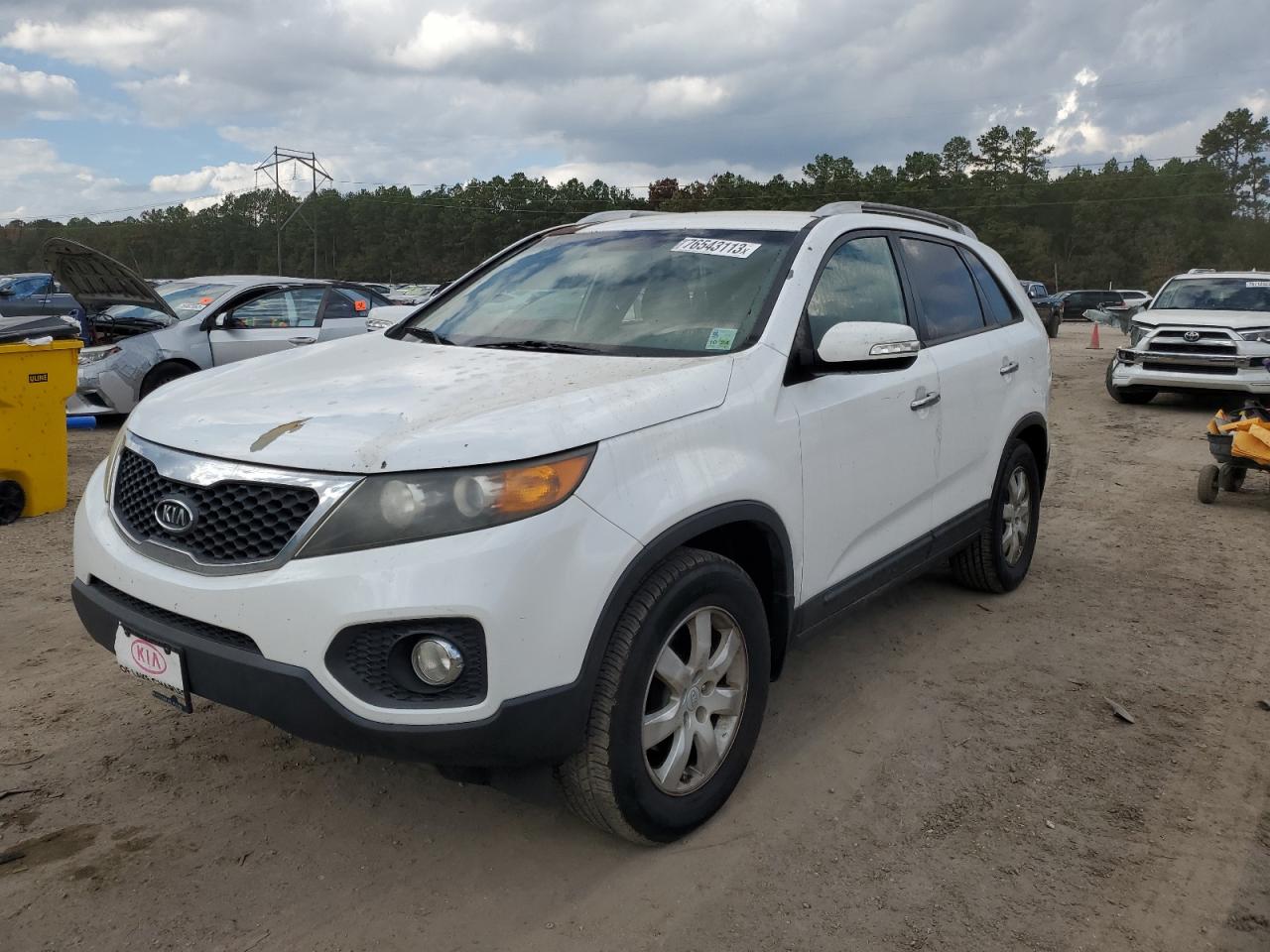 2011 Kia Sorento Base VIN: 5XYKT3A10BG007424 Lot: 76543113