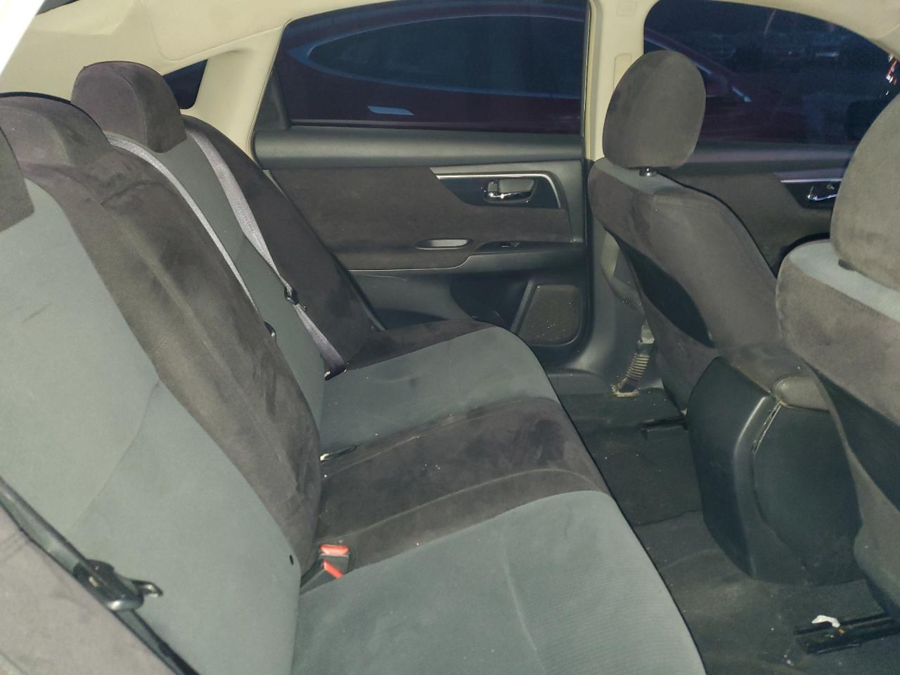 2013 Nissan Altima - Image 10