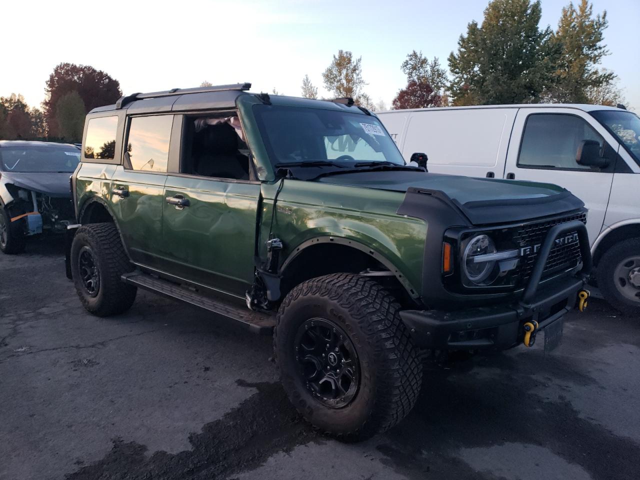 2022 Ford Bronco Base VIN: 1FMEE5DP1NLB35226 Lot: 75172913