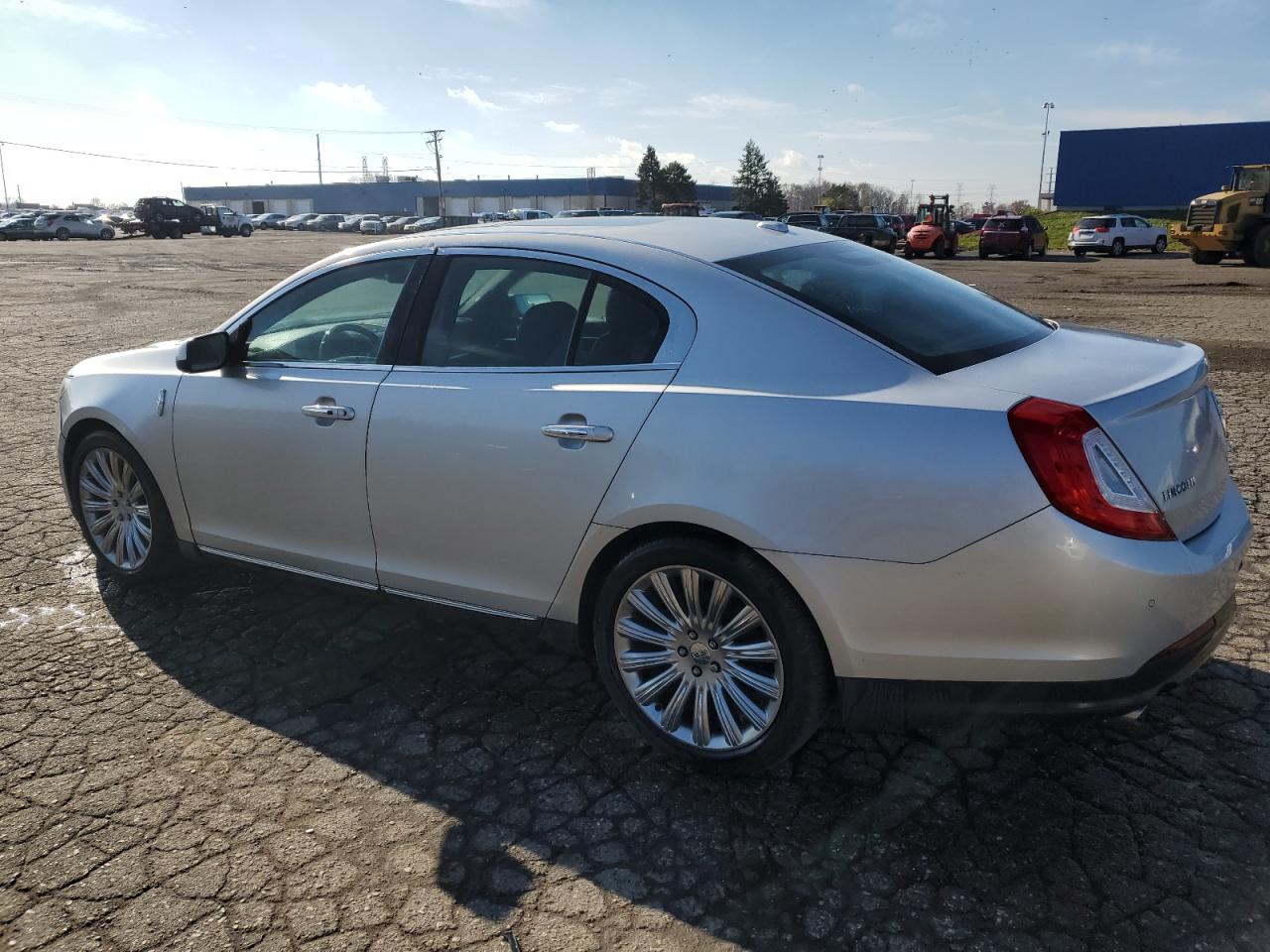 2014 Lincoln MKS - Image 2