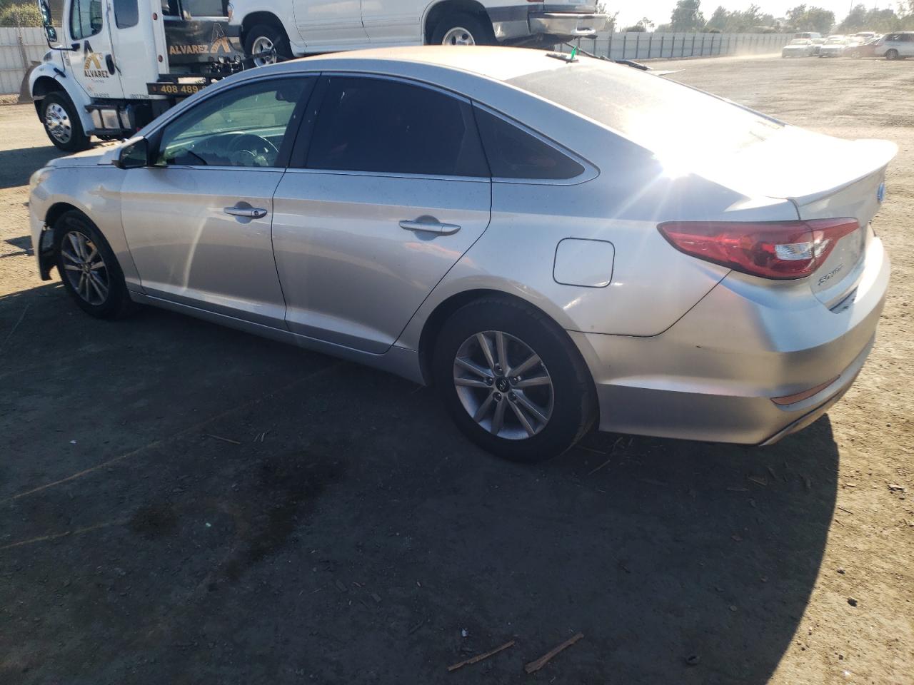2016 Hyundai Sonata - Image 2