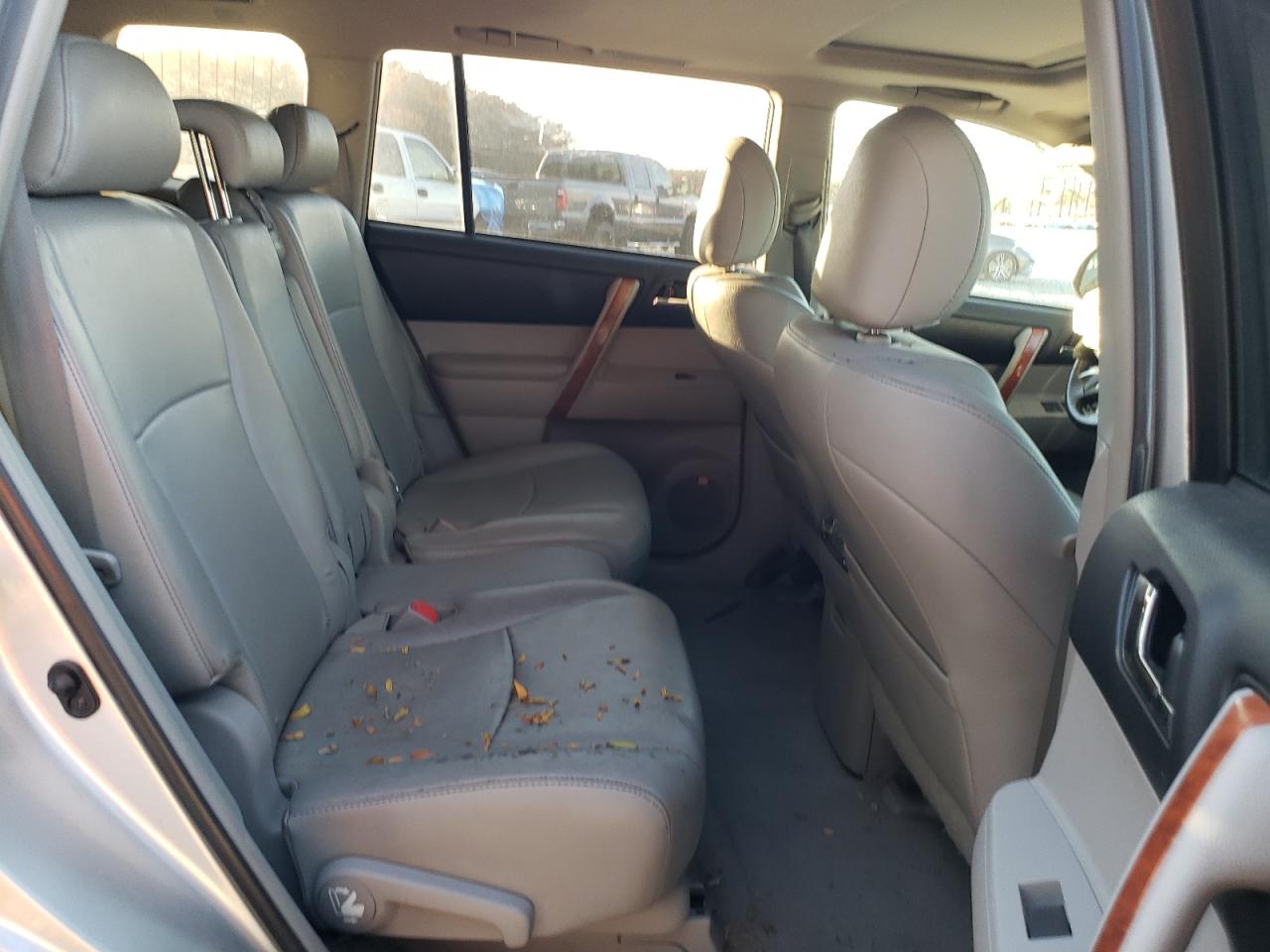 2010 Toyota Highlander Limited VIN: 5TDDK3EH2AS040896 Lot: 75671413