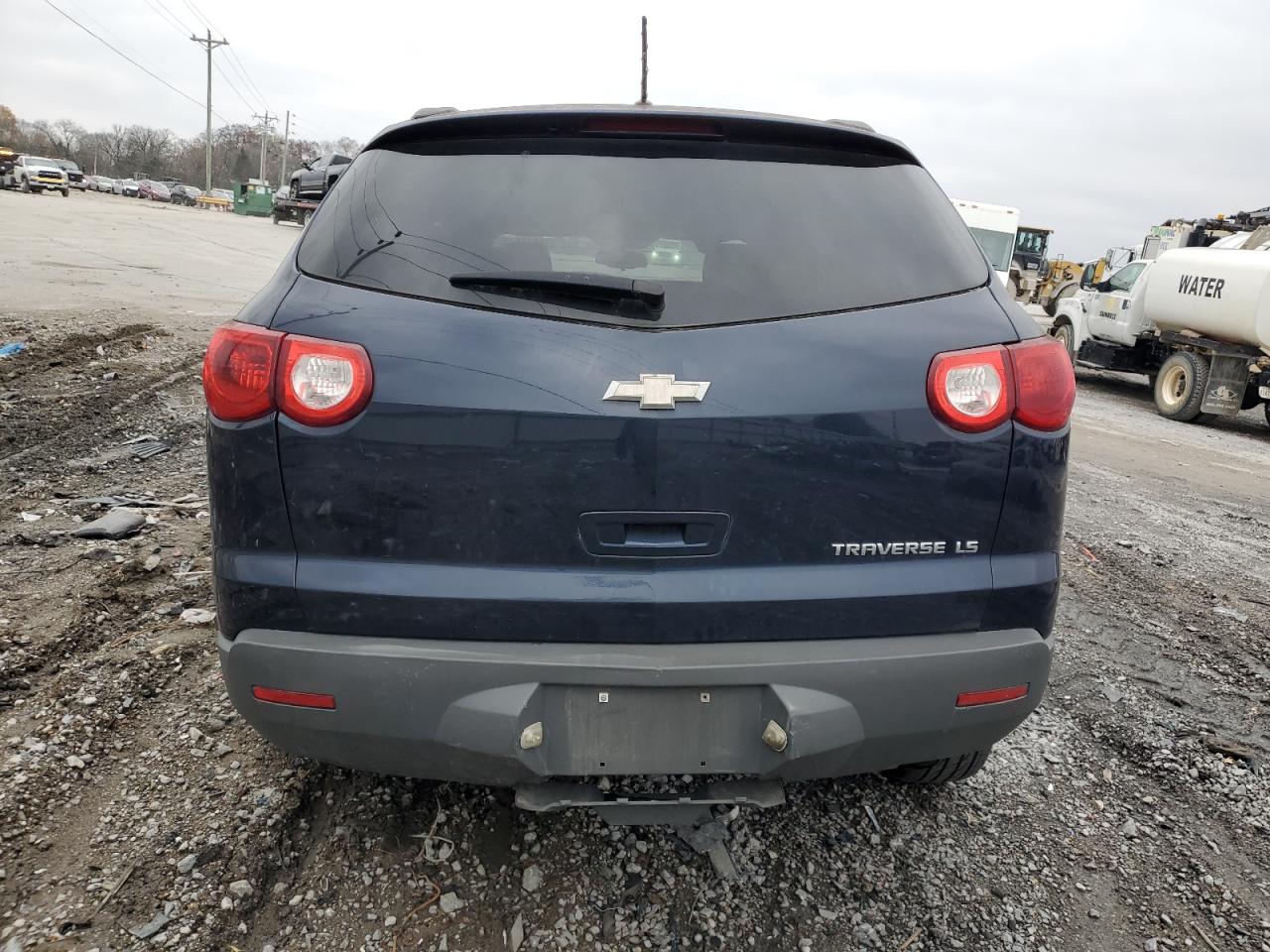 2011 Chevrolet Traverse Ls VIN: 1GNKREED5BJ139732 Lot: 76845813