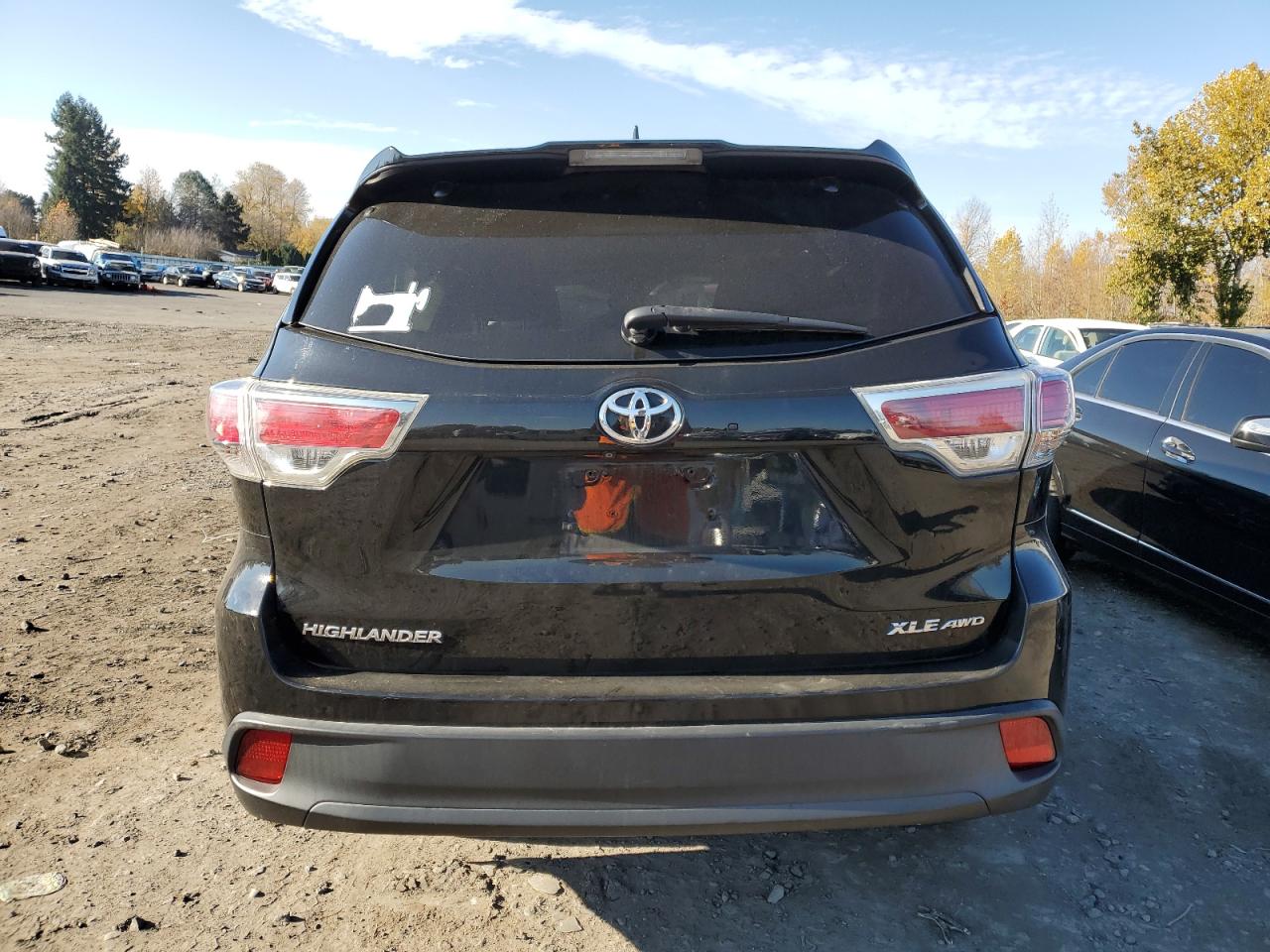2015 Toyota Highlander Xle VIN: 5TDJKRFHXFS124492 Lot: 77354723
