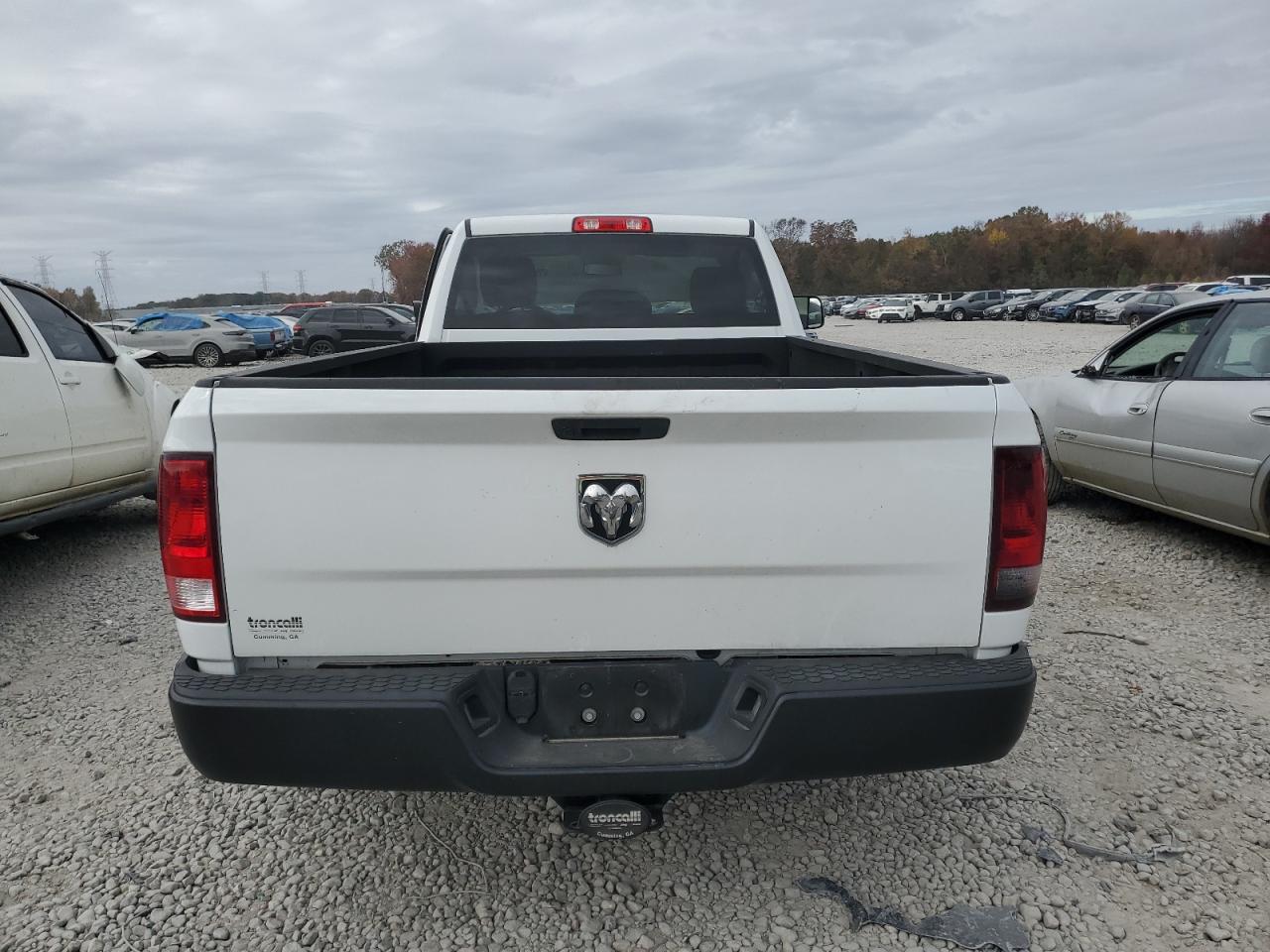 2022 Ram 1500 Classic Tradesman VIN: 3C6JR6DG3NG233885 Lot: 76684093