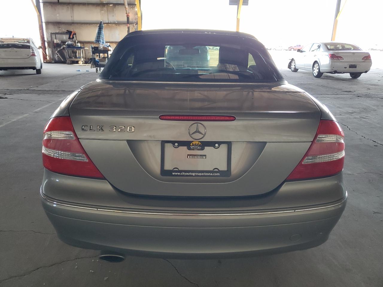 WDBTK65G75T046333 2005 Mercedes-Benz Clk 320