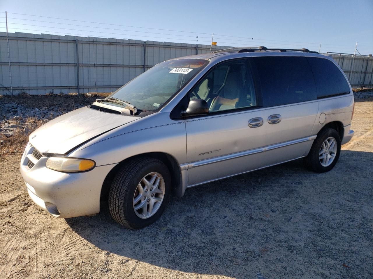 2000 Dodge Caravan Se de vânzare în Chatham, VA - Minor Dent/Scratches