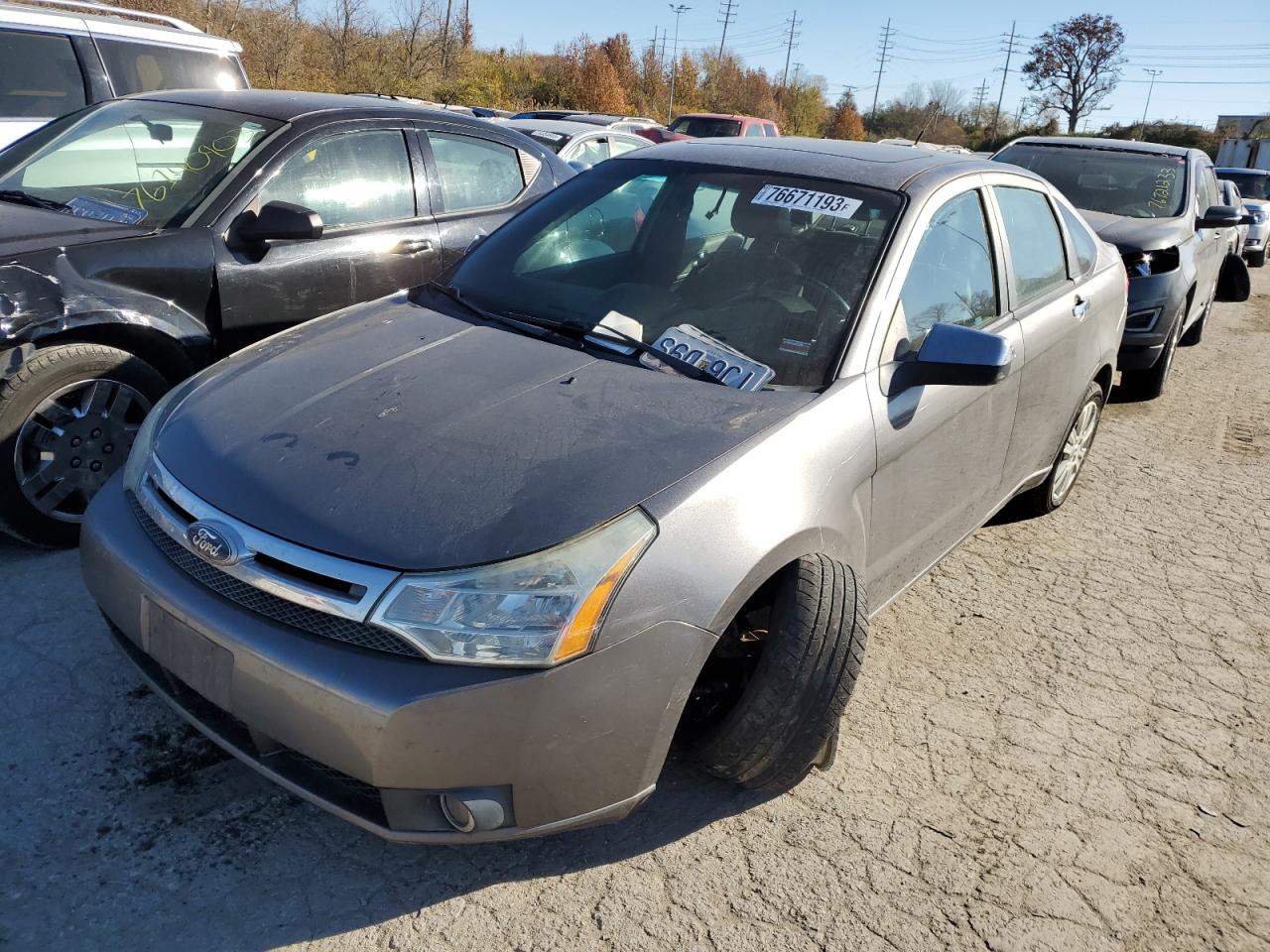 1FAHP3HN0BW112318 2011 Ford Focus Sel