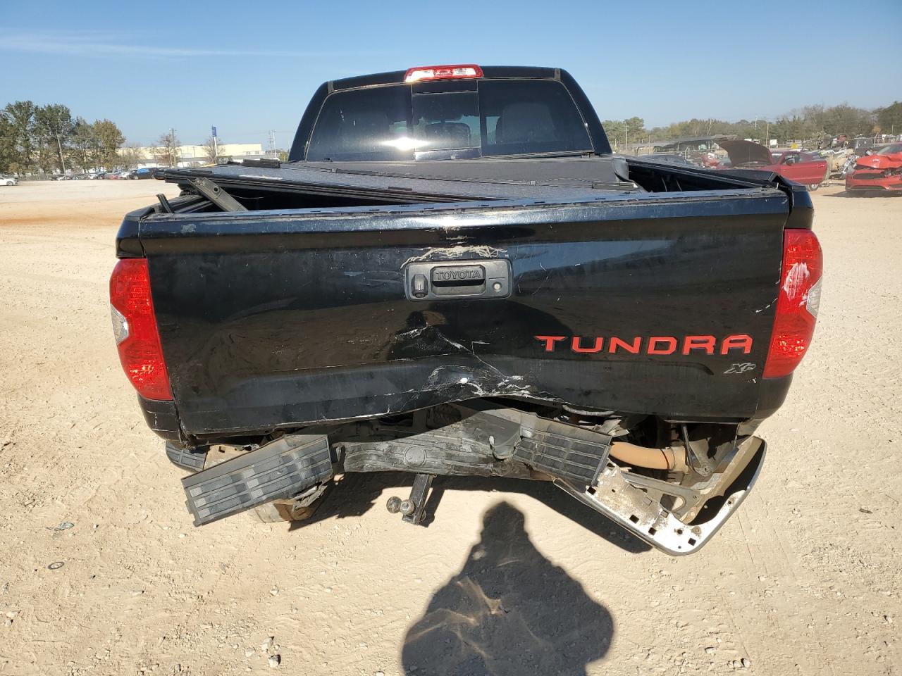 5TFRW5F1XHX212393 2017 Toyota Tundra Double Cab Sr/Sr5