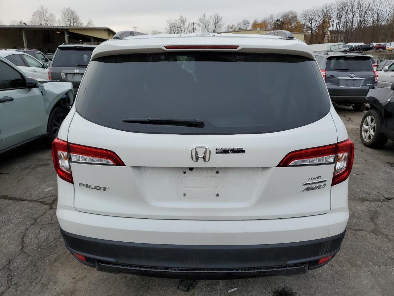 5FNYF6H28NB054617 2022 Honda Pilot Se