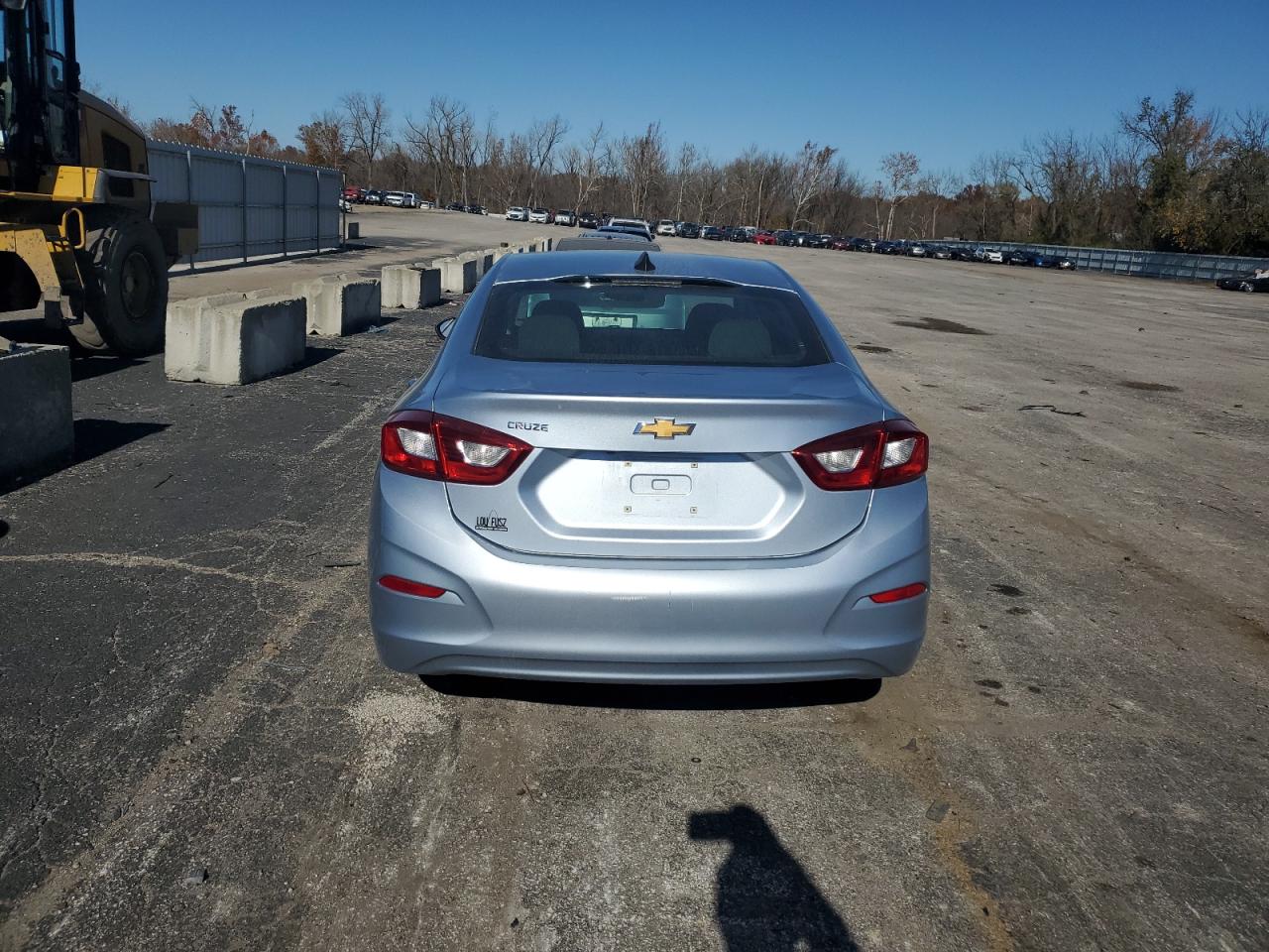 2018 Chevrolet Cruze Ls VIN: 1G1BC5SM7J7149388 Lot: 76161323