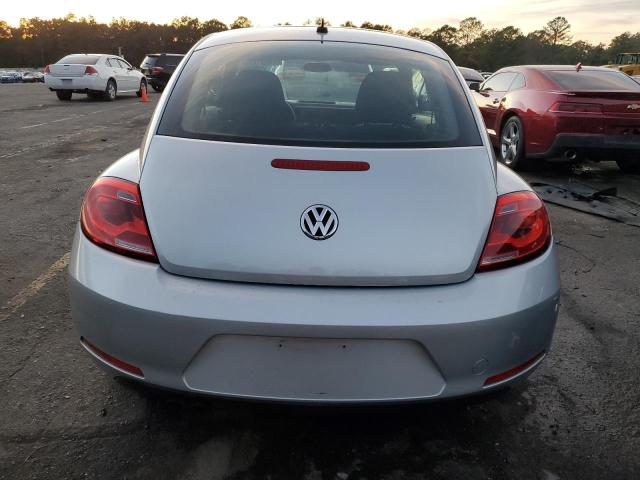  VOLKSWAGEN BEETLE 2013 Srebrny