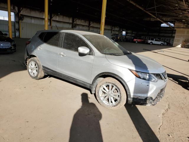  NISSAN ROGUE 2018 Серебристый