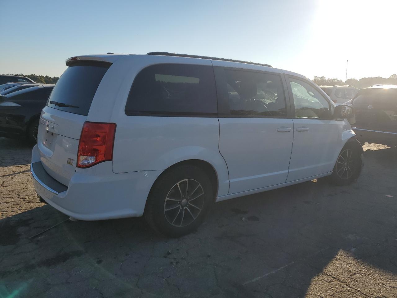 2C4RDGEG5KR518933 2019 Dodge Grand Caravan Gt