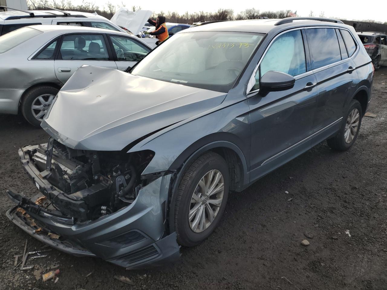 3VV2B7AX0JM058682 2018 Volkswagen Tiguan Se