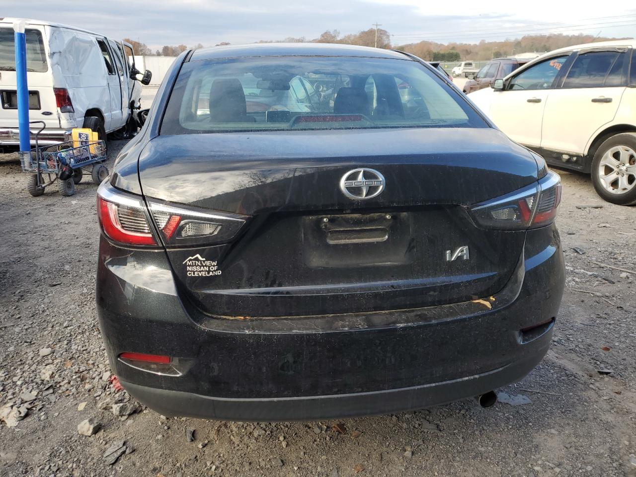 3MYDLBZV7GY137943 2016 Toyota Scion Ia