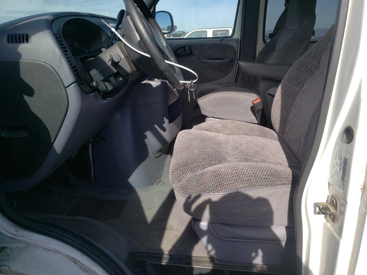 1999 Dodge Ram Wagon B3500 VIN: 2B5WB35Z4XK518451 Lot: 73903083