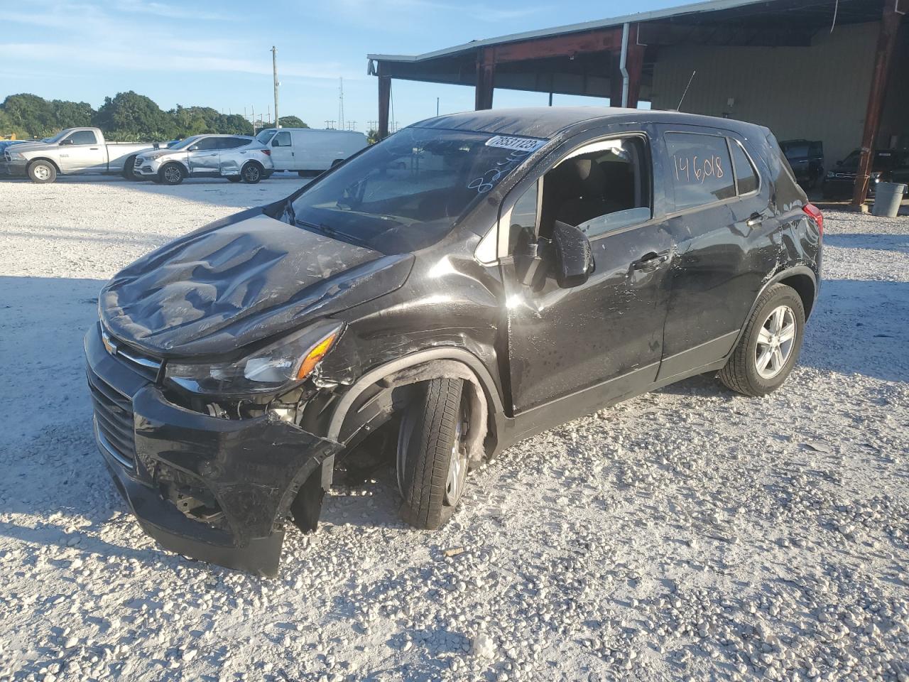 VIN 3GNCJKSB7KL198240 2019 CHEVROLET TRAX no.1