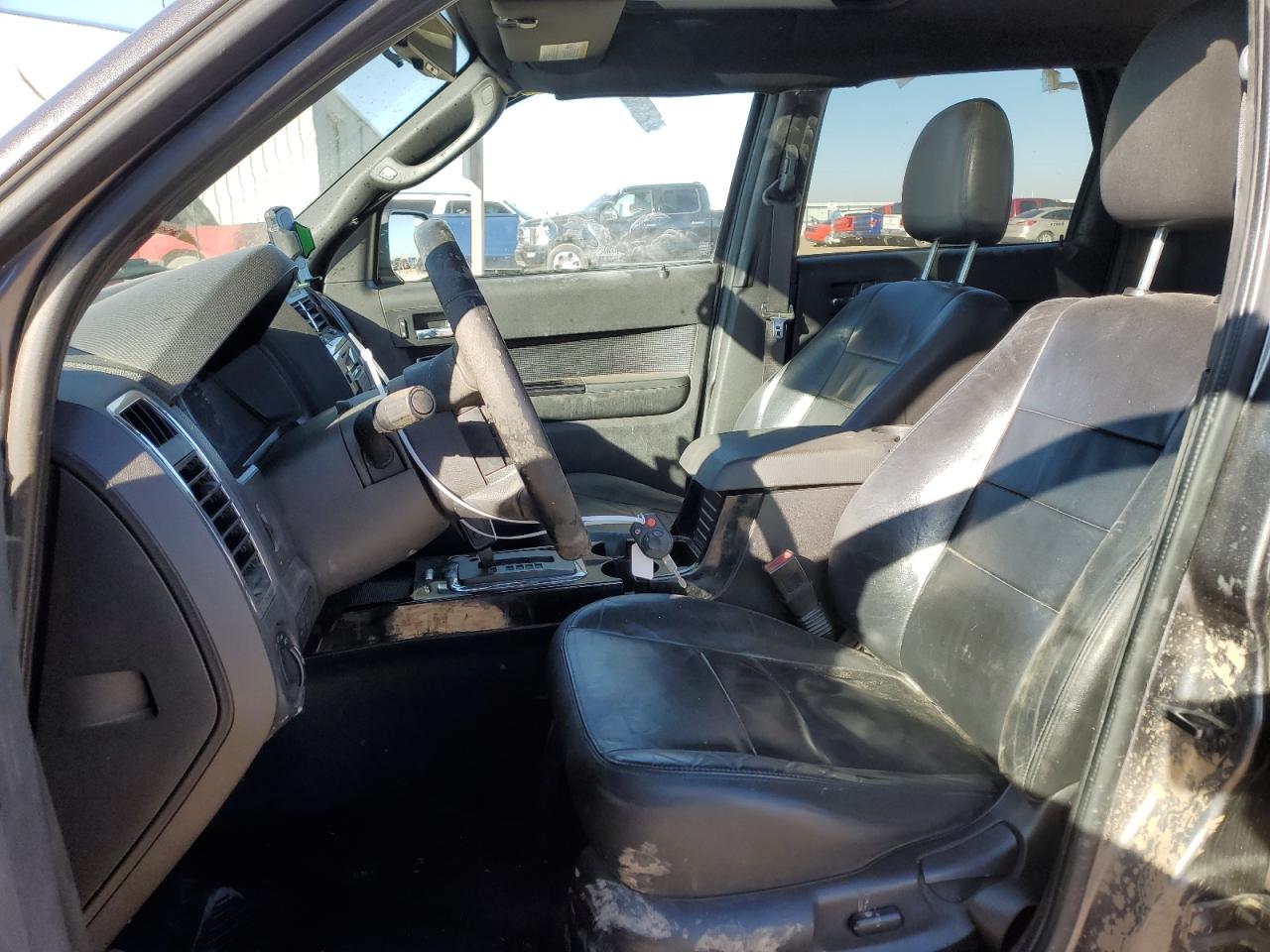 2010 Ford Escape Limited VIN: 1FMCU0EG0AKB35262 Lot: 61082974