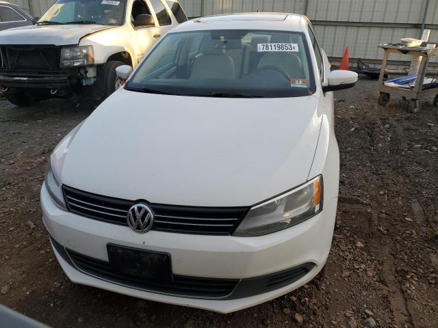  VOLKSWAGEN JETTA 2013 Білий