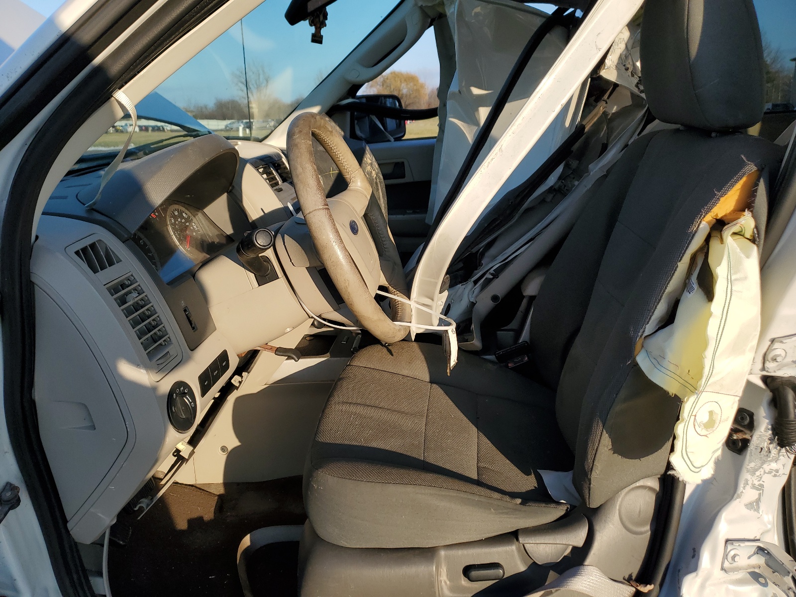 1FMCU0D75AKA54212 2010 Ford Escape Xlt