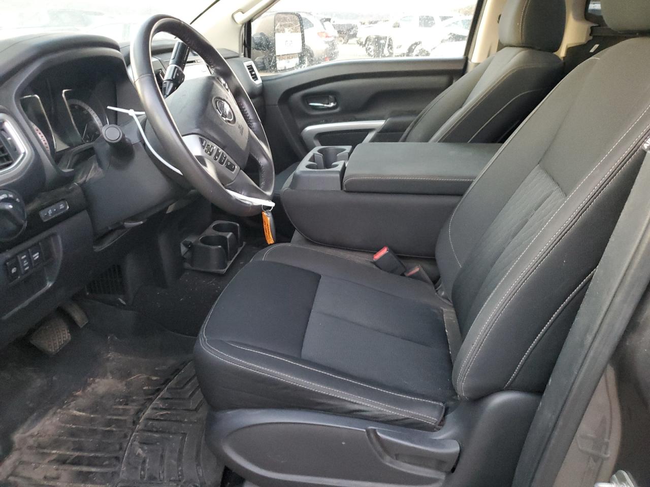 1N6AA1R88HN545648 2017 Nissan Titan S