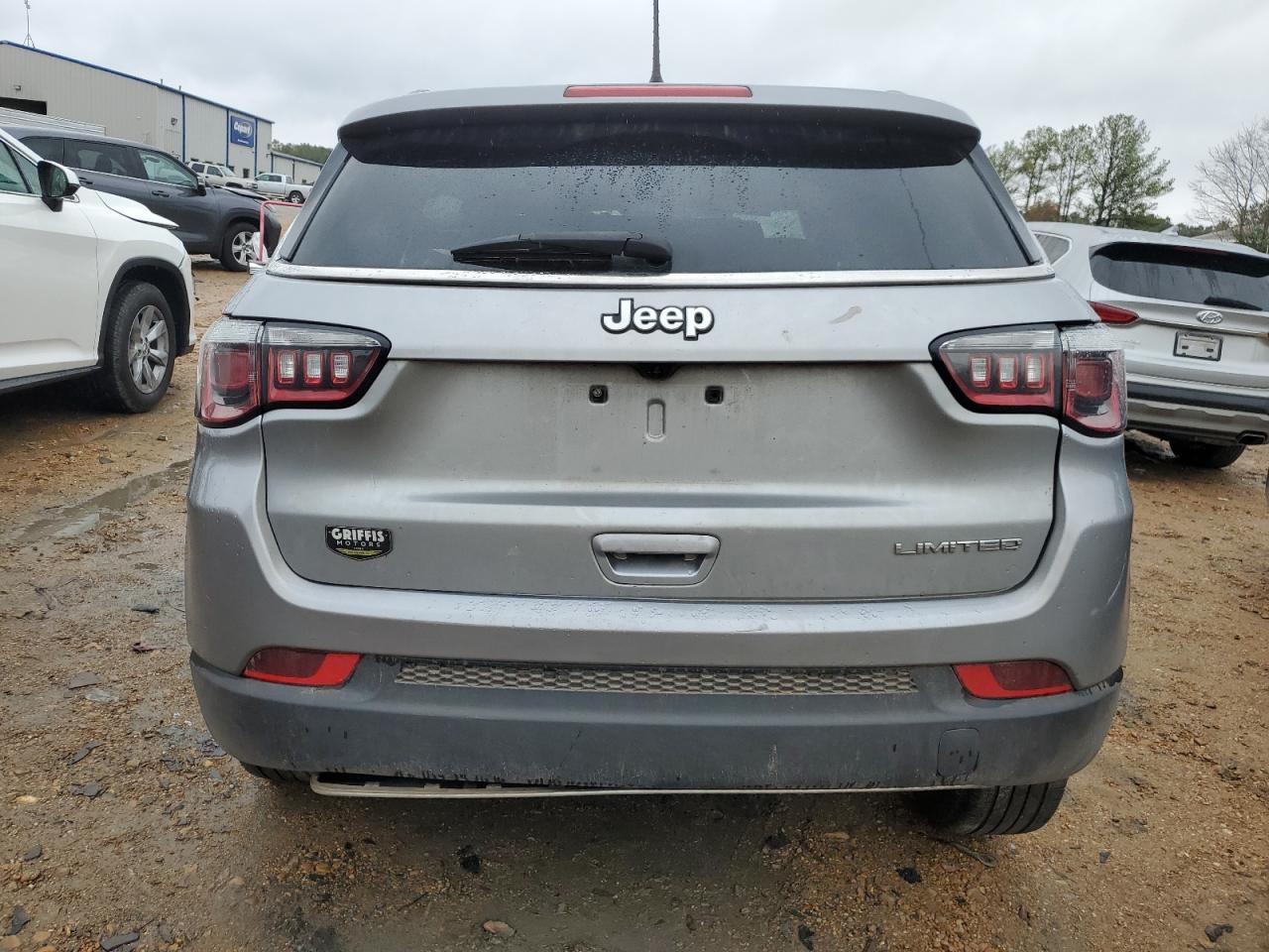 2020 Jeep Compass - Image 6